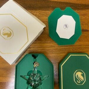 NIB 2025 Swarovski Emerald Crystal Star Ornament